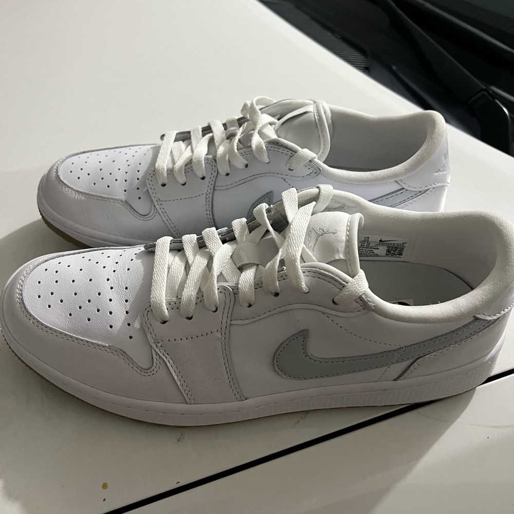 Jordan 1 Low Golf Shoes with Gum Sole